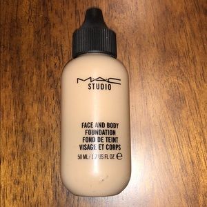 Mac face and body foundation